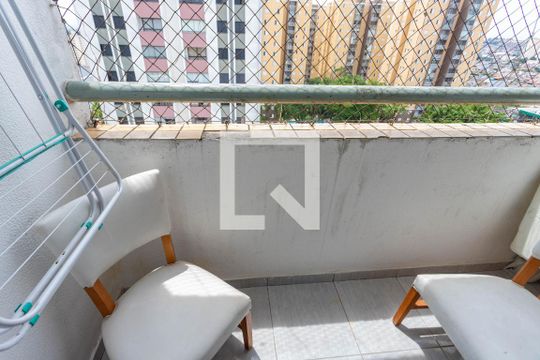 Varanda da sala  de apartamento à venda com 2 quartos, 52m² em Jardim Melo, Diadema