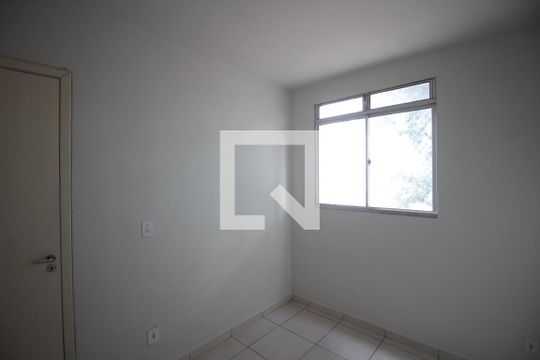 Quarto 2 de apartamento para alugar com 2 quartos, 45m² em São João Batista, Belo Horizonte