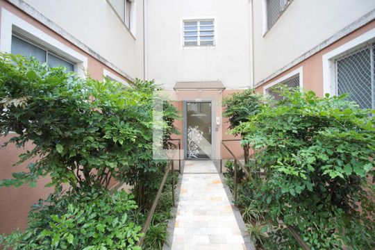 Fachada do Bloco de apartamento para alugar com 2 quartos, 45m² em São João Batista, Belo Horizonte