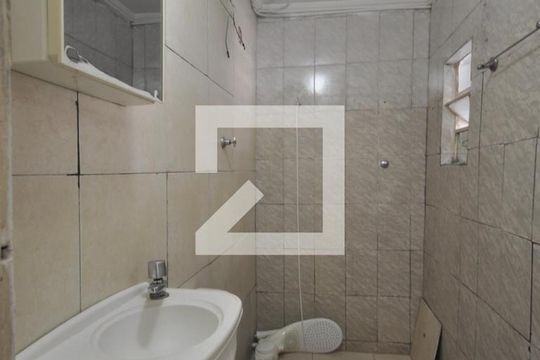 Banheiro de casa à venda com 1 quarto, 77m² em Vila Ede, São Paulo