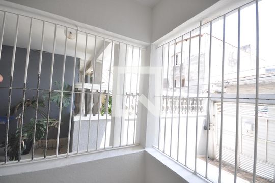 Vista da Sala de casa à venda com 1 quarto, 77m² em Vila Ede, São Paulo