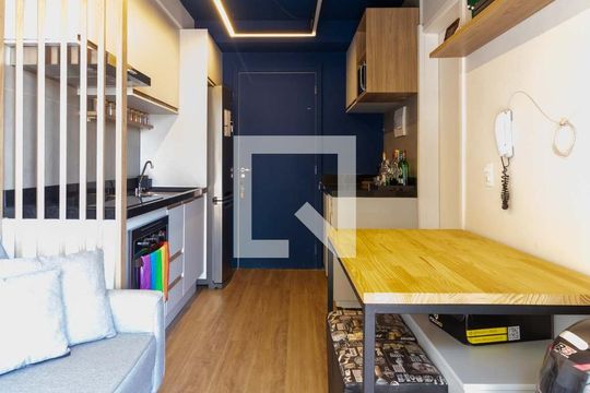 Sala de apartamento para alugar com 1 quarto, 31m² em Ferreira, São Paulo