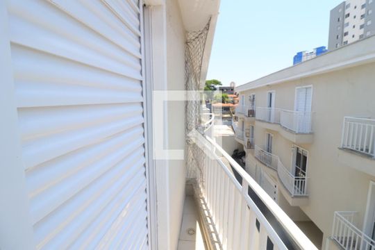Sacada de casa de condomínio à venda com 3 quartos, 130m² em Vila Esperança, São Paulo