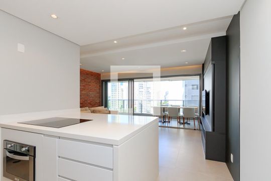 Cozinha de apartamento para alugar com 2 quartos, 84m² em Brooklin Paulista, São Paulo