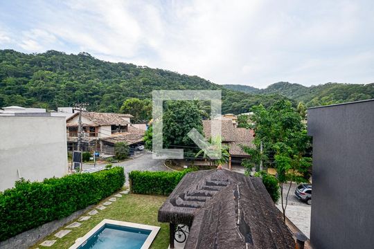 Vista da Suite  de casa de condomínio à venda com 3 quartos, 300m² em Itaipu, Niterói