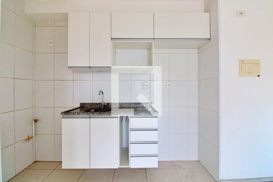 Cozinha de apartamento à venda com 3 quartos, 64m² em Vila Praia, São Paulo