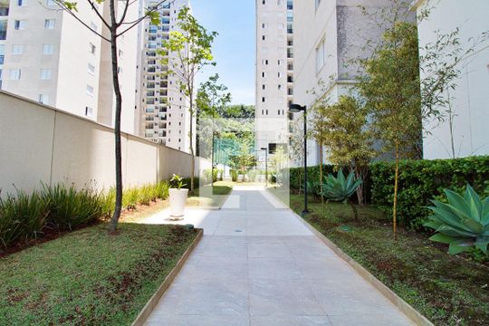 Área comum de apartamento à venda com 3 quartos, 64m² em Vila Praia, São Paulo