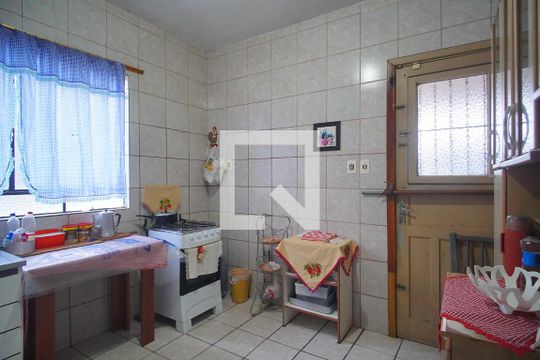 Cozinha de casa à venda com 3 quartos, 300m² em Santos Dumont, São Leopoldo