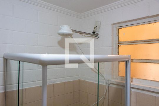 Banheiro de apartamento à venda com 2 quartos, 75m² em Taquaral, Campinas