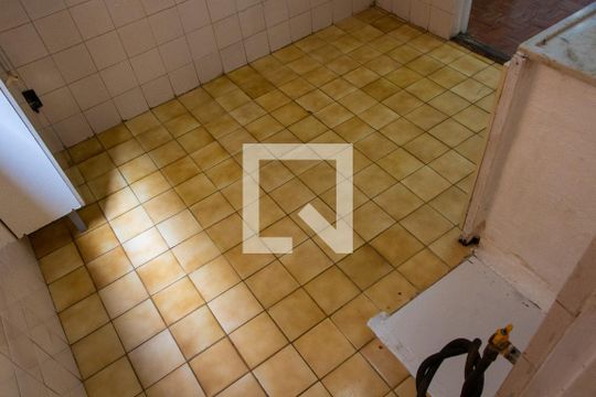 Cozinha de apartamento à venda com 2 quartos, 75m² em Taquaral, Campinas