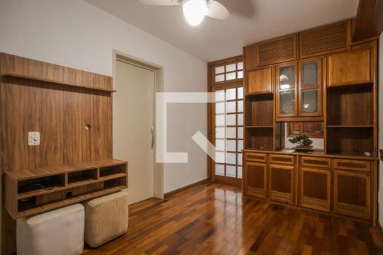Apartamento à venda com 2 quartos, 60m² em Petrópolis, Porto Alegre