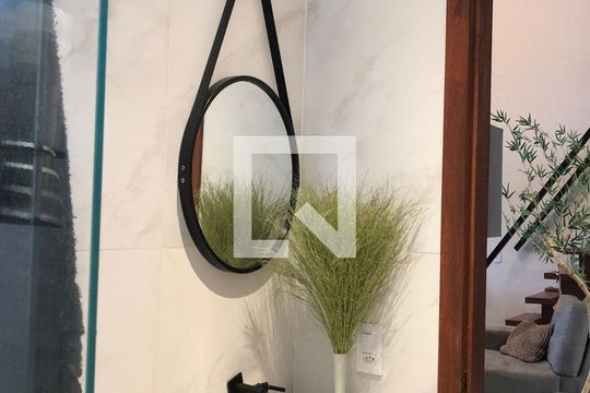 Banheiro de casa de condomínio à venda com 2 quartos, 360m² em Vargem Grande, Rio de Janeiro