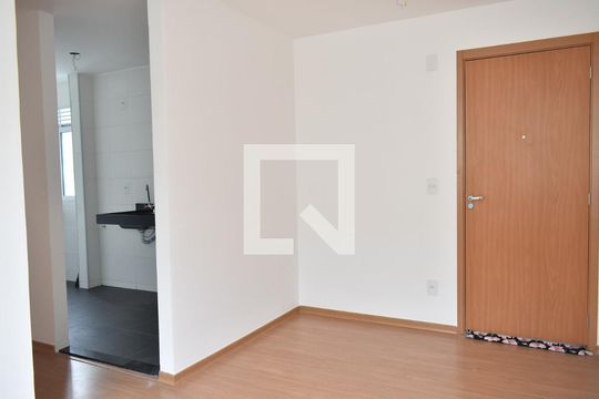 Sala de apartamento para alugar com 2 quartos, 54m² em Inhoaíba, Rio de Janeiro