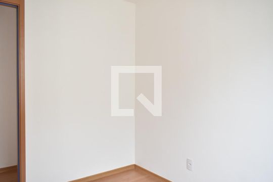 Quarto 1 de apartamento para alugar com 2 quartos, 54m² em Inhoaíba, Rio de Janeiro