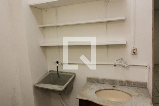Cozinha e Área de Serviço de apartamento para alugar com 1 quarto, 38m² em Menino Deus, Porto Alegre