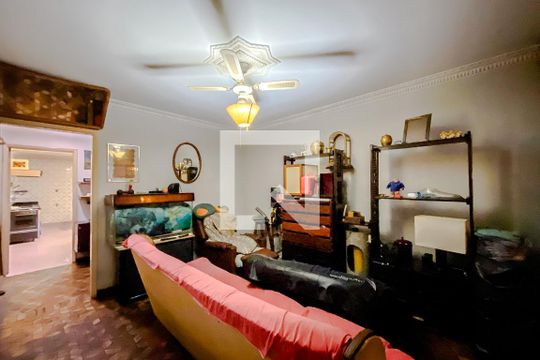 Casa à venda com 3 quartos, 240m² em Água Rasa, São Paulo