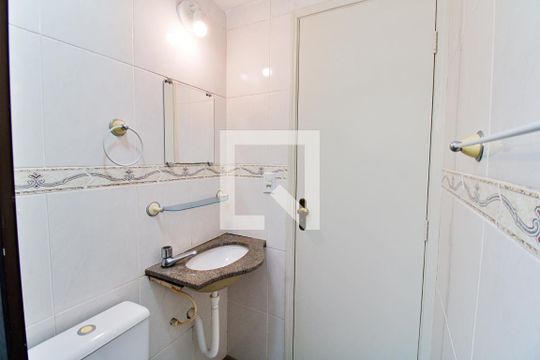 Banheiro de apartamento à venda com 2 quartos, 50m² em Paraisópolis, São Paulo