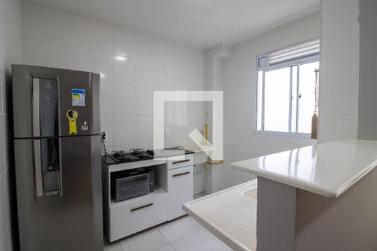 Cozinha de apartamento à venda com 2 quartos, 44m² em Jardim Itu-sabará, Porto Alegre