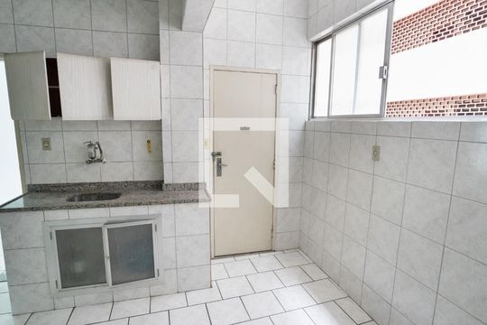 Cozinha  de apartamento à venda com 1 quarto, 50m² em Centro, Rio de Janeiro