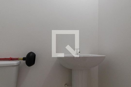 Lavabo de casa de condomínio para alugar com 2 quartos, 58m² em Vila Santa Teresa (zona Leste), São Paulo