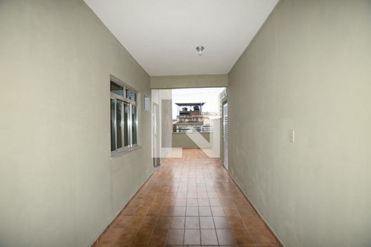 Hall de Entrada de casa para alugar com 3 quartos, 50m² em Madureira, Rio de Janeiro