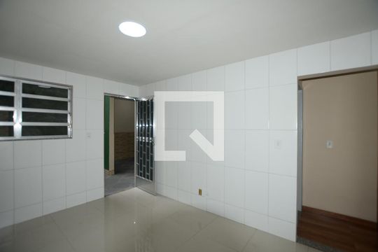 Cozinha de casa para alugar com 3 quartos, 50m² em Madureira, Rio de Janeiro