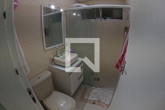Banheiro de apartamento para alugar com 2 quartos, 82m² em Parque Residencial da Lapa, São Paulo