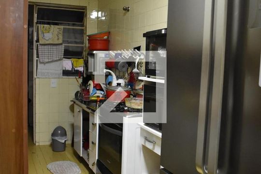 Cozinha de apartamento à venda com 4 quartos, 98m² em Água Verde, Curitiba