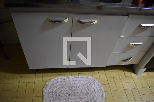 Cozinha de apartamento à venda com 4 quartos, 98m² em Água Verde, Curitiba