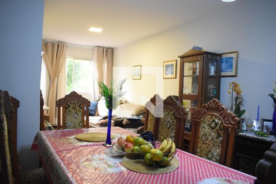 Sala de apartamento à venda com 4 quartos, 98m² em Água Verde, Curitiba