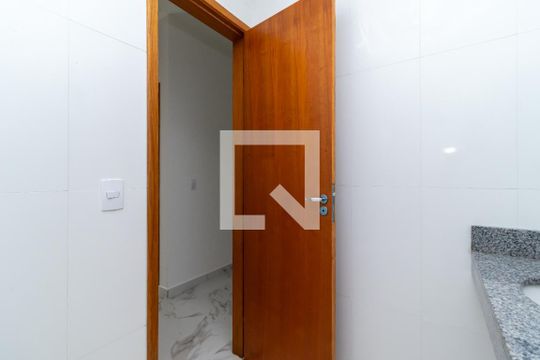 Banheiro de apartamento à venda com 2 quartos, 40m² em Santana, São Paulo