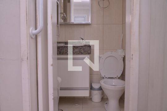 Banheiro da Suíte de apartamento à venda com 2 quartos, 55m² em Utinga, Santo André