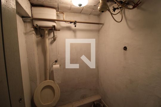 Banheiro 2 de casa para alugar com 2 quartos, 153m² em Vila Ester (zona Norte), São Paulo