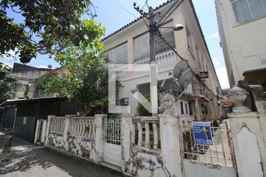 Fachada  de apartamento à venda com 2 quartos, 60m² em Bonsucesso, Rio de Janeiro