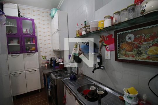 Cozinha de apartamento à venda com 2 quartos, 60m² em Bonsucesso, Rio de Janeiro