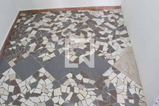 Quarto 1 de casa para alugar com 2 quartos, 60m² em Parque Peruche, São Paulo
