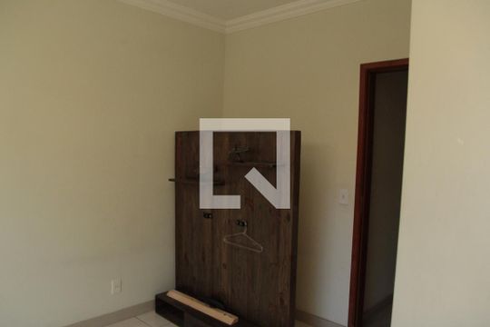 suite de casa para alugar com 2 quartos, 120m² em Copacabana, Belo Horizonte