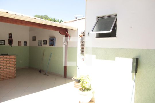 area externa de casa para alugar com 2 quartos, 120m² em Copacabana, Belo Horizonte