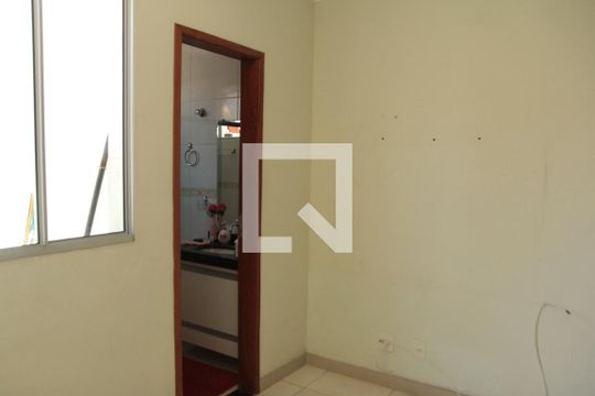 suite de casa para alugar com 2 quartos, 120m² em Copacabana, Belo Horizonte