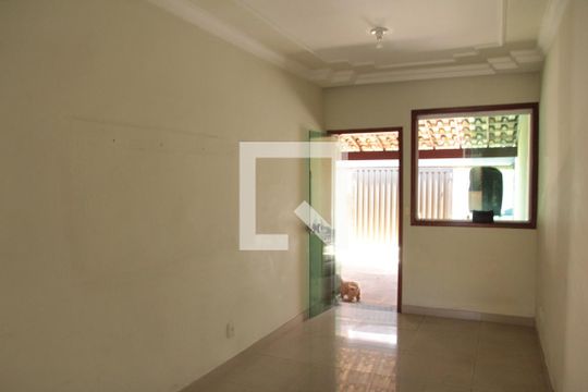 sala de casa para alugar com 2 quartos, 120m² em Copacabana, Belo Horizonte