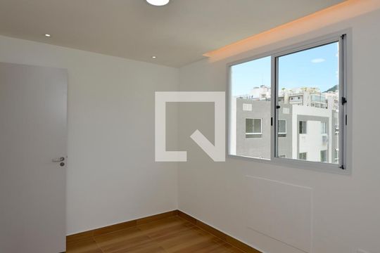 Quarto 1 de apartamento à venda com 2 quartos, 43m² em Recreio dos Bandeirantes, Rio de Janeiro