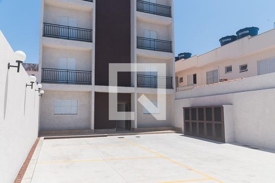 Fachada de apartamento para alugar com 2 quartos, 57m² em Jardim Medina, Poá