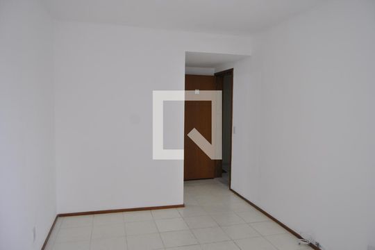 Sala de apartamento à venda com 3 quartos, 68m² em Engenho de Dentro, Rio de Janeiro