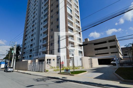 Fachada do Condomínio de apartamento para alugar com 2 quartos, 43m² em Vila Itapegica, Guarulhos