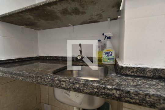Cozinha de kitnet/studio à venda com 1 quarto, 32m² em República, São Paulo