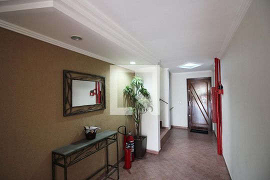 Hall de apartamento para alugar com 3 quartos, 106m² em Nova Petrópolis, São Bernardo do Campo