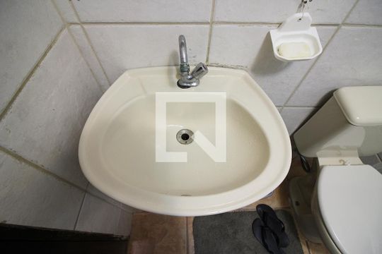 Banheiro Social de apartamento para alugar com 3 quartos, 106m² em Nova Petrópolis, São Bernardo do Campo
