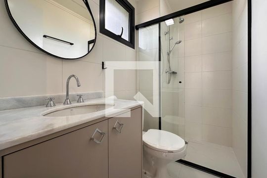 Banheiro de kitnet/studio para alugar com 0 quarto, 25m² em Brooklin Paulista, São Paulo