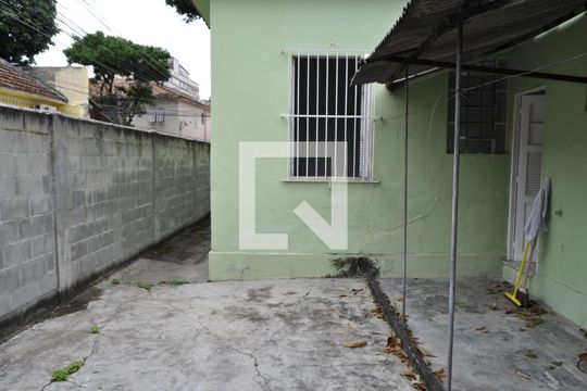Área Externa de casa para alugar com 3 quartos, 80m² em Engenho Novo, Rio de Janeiro