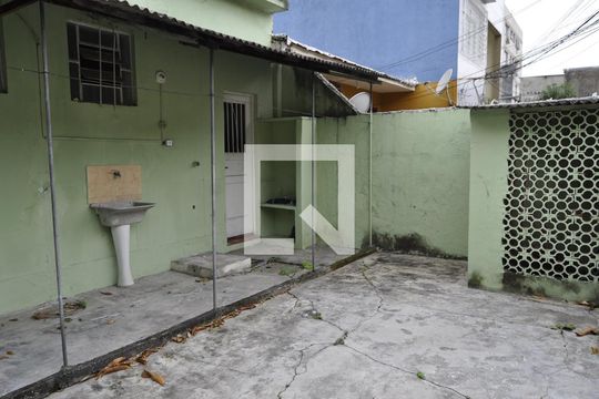 Área Externa de casa para alugar com 3 quartos, 80m² em Engenho Novo, Rio de Janeiro